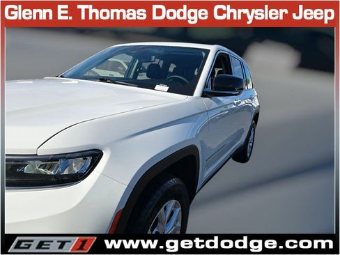 Certified 2023 Jeep Grand Cherokee Limited w/ Luxury Tech Group II image 6