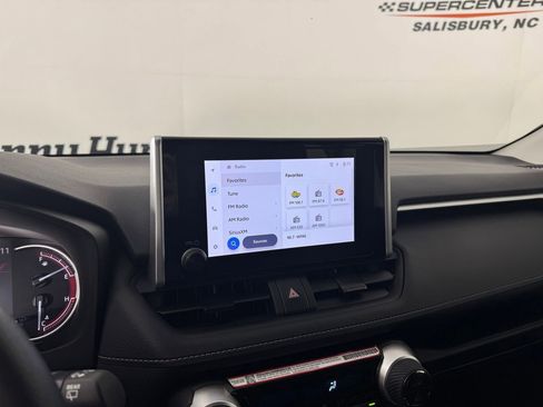 Used 2025 Toyota RAV4 XLE w/ Convenience Package FWD image 14