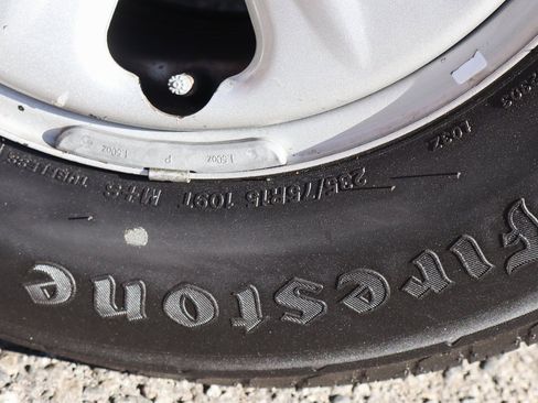 Used 2018 Nissan Frontier S image 40