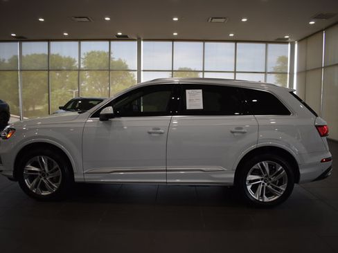 Used 2023 Audi Q7 3.0T Premium Plus w/ Premium Plus Package AWD/4WD image 4