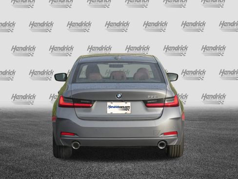 Certified 2025 BMW 330i Sedan image 8