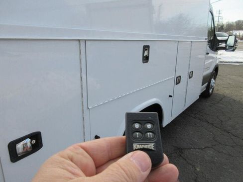 Used 2020 Ford Transit 350 AWD image 3