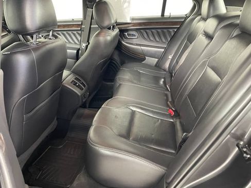 Used 2018 Ford Taurus Limited FWD image 15