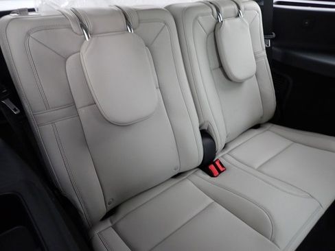 New 2026 Lincoln Aviator Reserve w/ Jet Appearance Package image 14