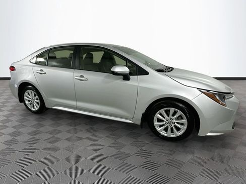Used 2023 Toyota Corolla LE w/ LE Convenience Package image 8