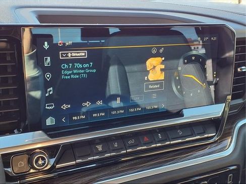 Used 2025 Chevrolet Silverado 2500 LT image 13