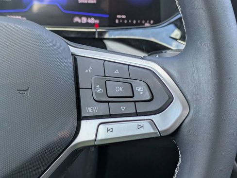 Certified 2023 Volkswagen Taos S FWD image 34