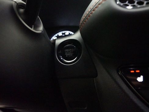 Certified 2023 Honda HR-V Sport image 30