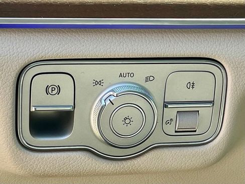 Certified 2024 Mercedes-Benz GLE 450 4MATIC image 32
