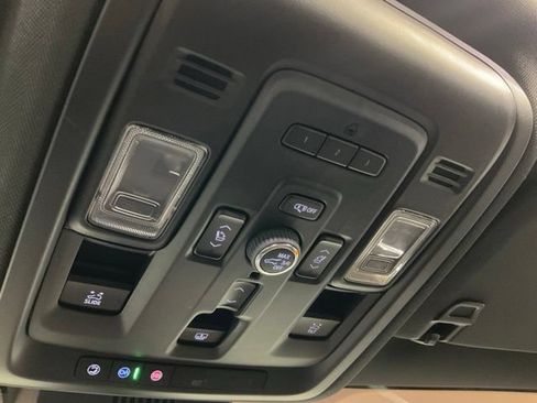 Used 2023 Chevrolet Tahoe High Country AWD/4WD image 18