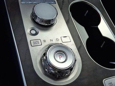 Used 2025 Genesis GV80 3.5T Prestige image 12
