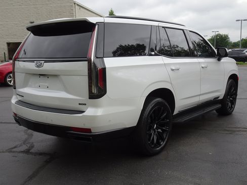 Used 2024 Cadillac Escalade Sport Platinum w/ LPO, ONYX Package AWD/4WD image 10