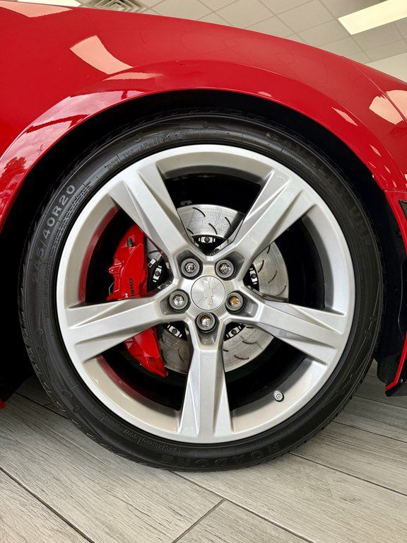 Used 2016 Chevrolet Camaro SS RWD image 19
