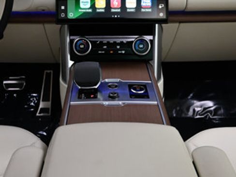 Used 2023 Land Rover Range Rover SE image 88