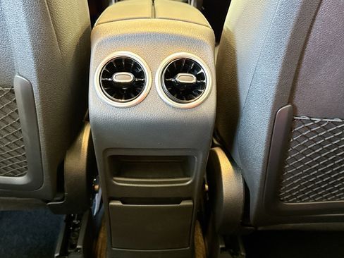 New 2026 Mercedes-Benz GLB 35 AMG 4MATIC image 23