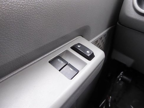 Used 2012 Ford E-350 and Econoline 350 XL w/ Interior Upgrade Pkg image 15