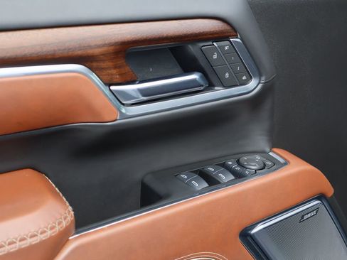 Used 2025 GMC Sierra 2500 Denali Ultimate image 28