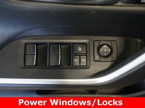 Used 2022 Toyota RAV4 XSE image 5