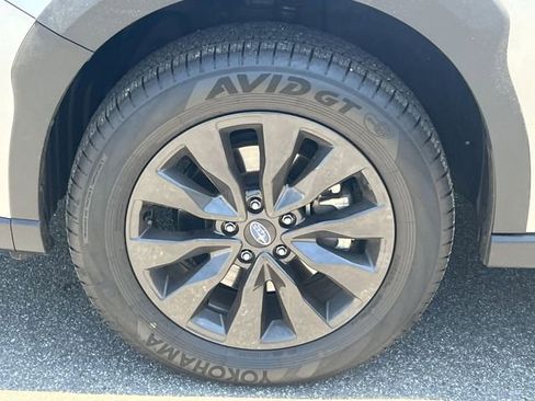 Certified 2025 Subaru Outback Onyx Edition AWD/4WD image 31