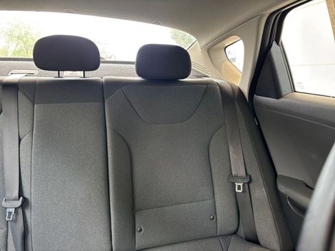 Used 2025 Kia K4 FWD image 38