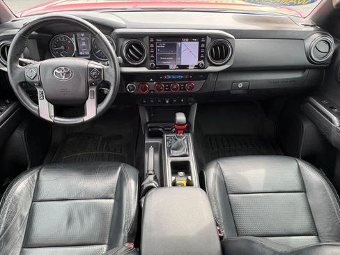 Used 2021 Toyota Tacoma TRD Sport w/ TRD Premium Sport Package image 10