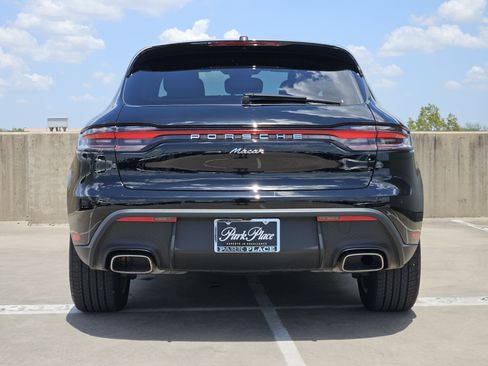 Certified 2026 Porsche Macan AWD/4WD image 7