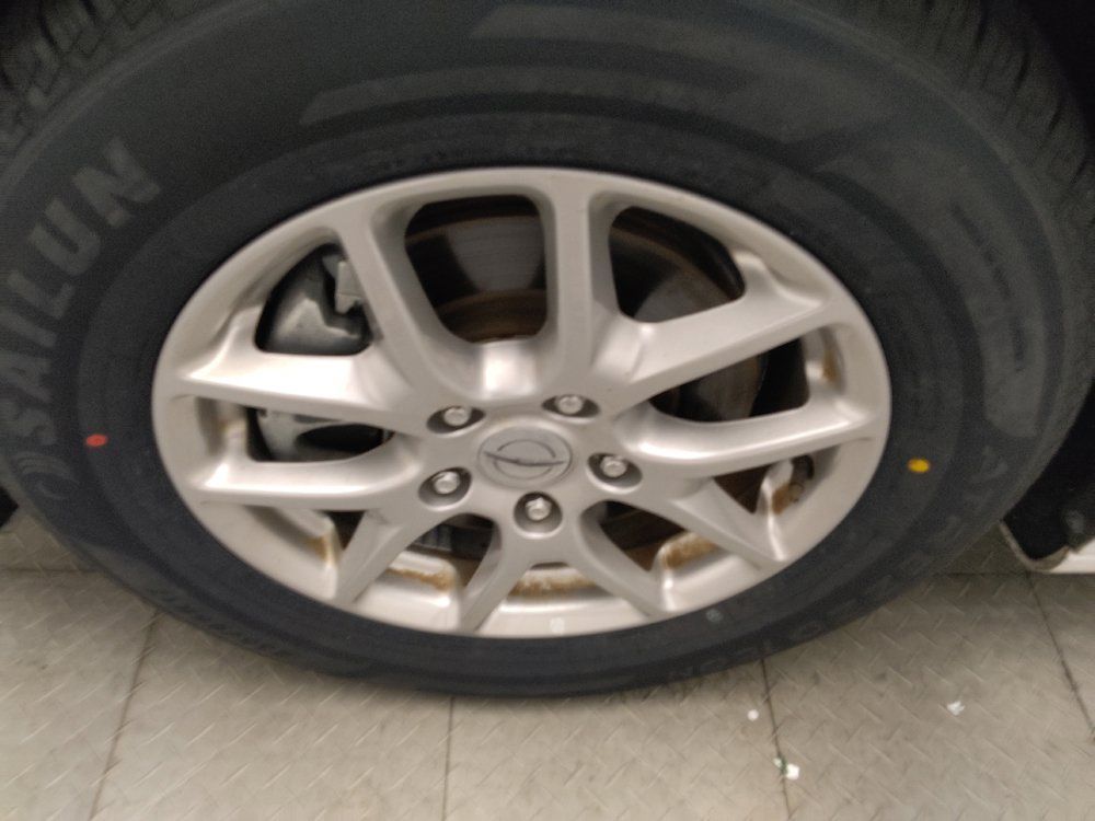 Used 2024 Chrysler Voyager LX FWD image 31