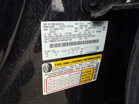 Used 2025 Ford Expedition Max Active AWD/4WD image 10