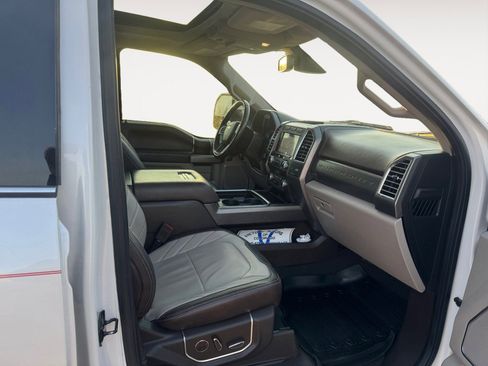 Used 2019 Ford F450 Limited image 15