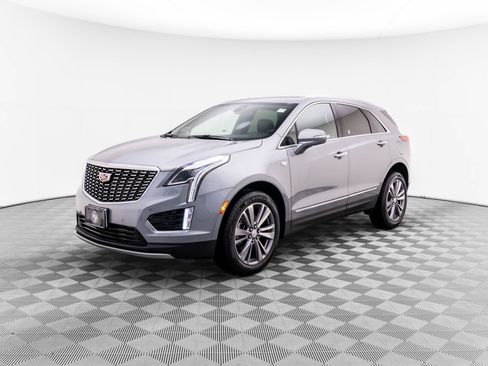 New 2025 Cadillac XT5 Premium Luxury image 3