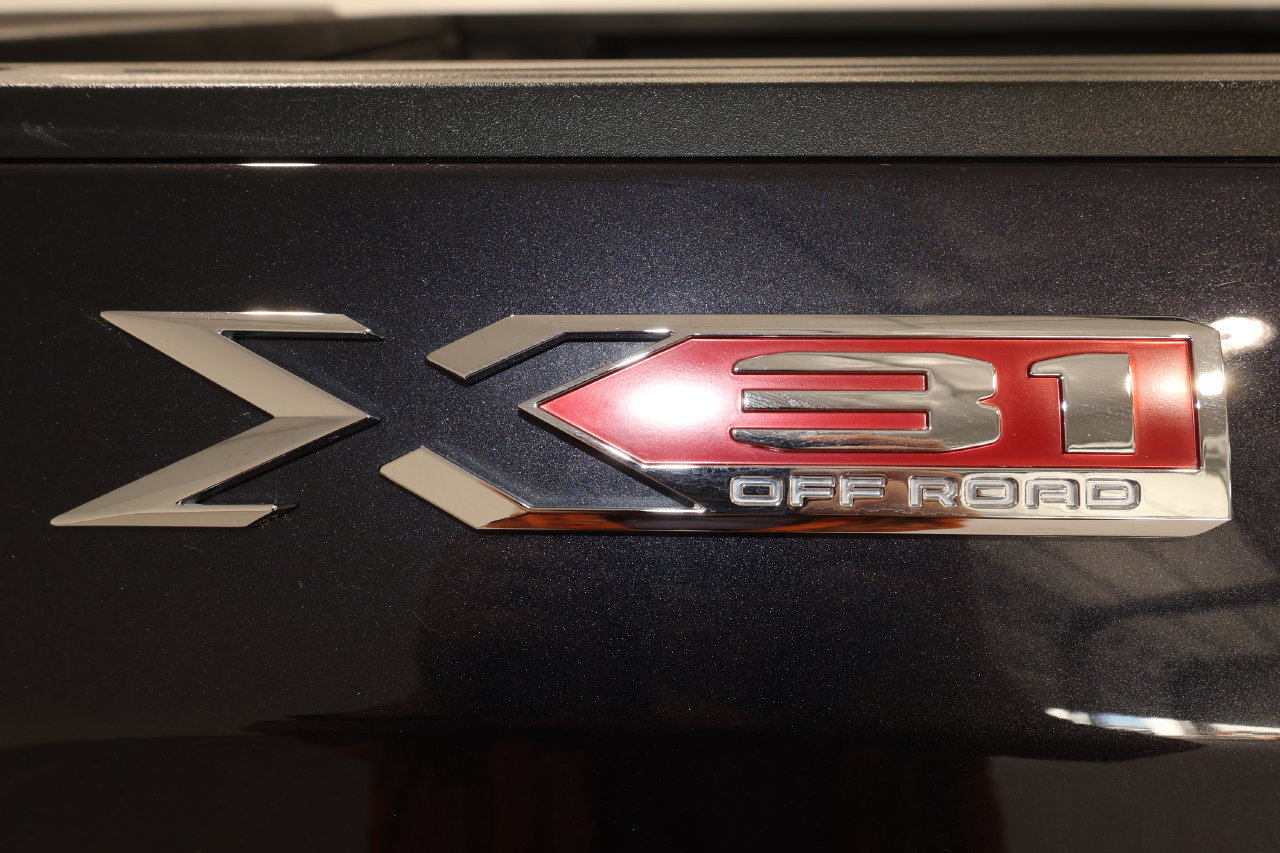 Certified 2023 GMC Sierra 1500 SLT w/ SLT Premium Plus Package AWD/4WD image 37
