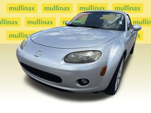 Used 2008 MAZDA MX-5 Miata Touring RWD image 10