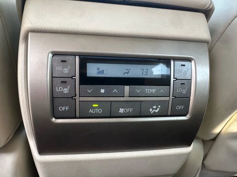 Used 2011 Lexus GX 460 image 18