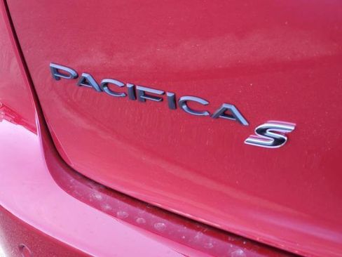 New 2026 Chrysler Pacifica Limited w/ S Appearance Package image 31