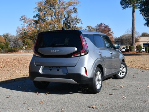 Used 2023 Kia Soul LX w/ Option Group 015 image 6