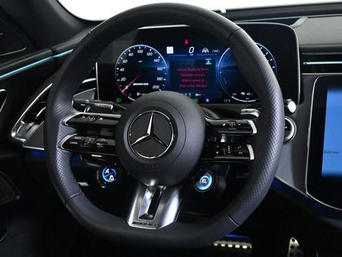 Used 2025 Mercedes-Benz E 53 AMG e 4MATIC Sedan image 10