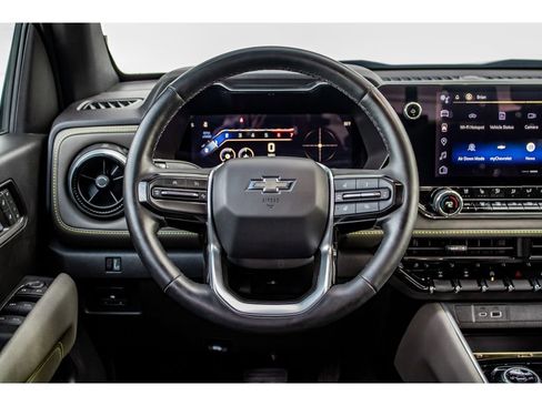 Used 2023 Chevrolet Colorado ZR2 w/ ZR2 Convenience Package III image 31