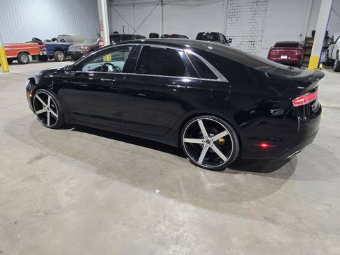 Used 2017 Lincoln MKZ Premiere FWD image 8