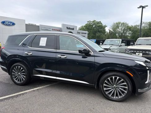 Used 2024 Hyundai Palisade Calligraphy AWD/4WD image 2