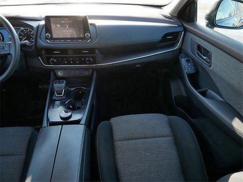 Used 2021 Nissan Rogue S image 12