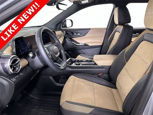 Used 2025 Chevrolet Equinox ACTIV w/ Safety and Technology Package image 20