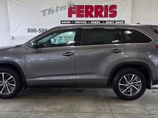 Used 2018 Toyota Highlander XLE video 2