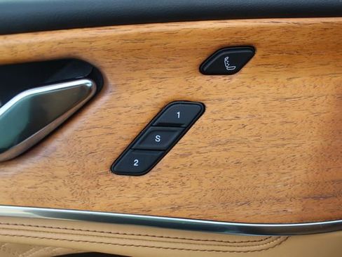 Used 2021 Jeep Grand Cherokee L Summit image 10