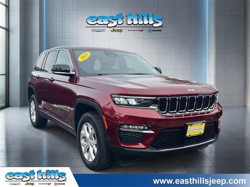 Certified 2023 Jeep Grand Cherokee Limited image 1