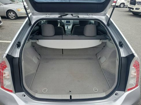 Used 2014 Toyota Prius Three image 19