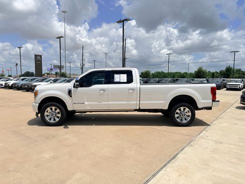 Used 2018 Ford F350 Platinum w/ Platinum Ultimate Package AWD/4WD image 8