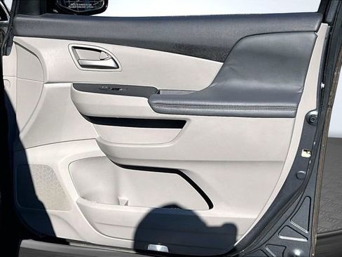 Used 2012 Honda Odyssey EX-L image 27