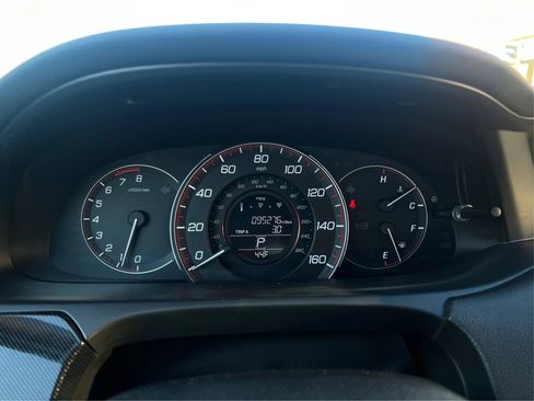 Used 2013 Honda Accord Sport image 19