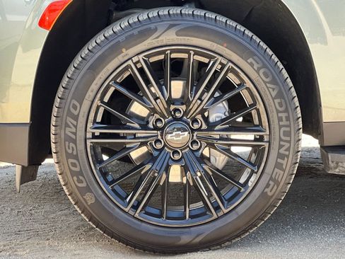 Used 2024 Chevrolet Tahoe LT RWD image 40