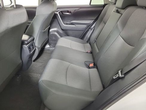 Used 2025 Toyota RAV4 XLE FWD image 12